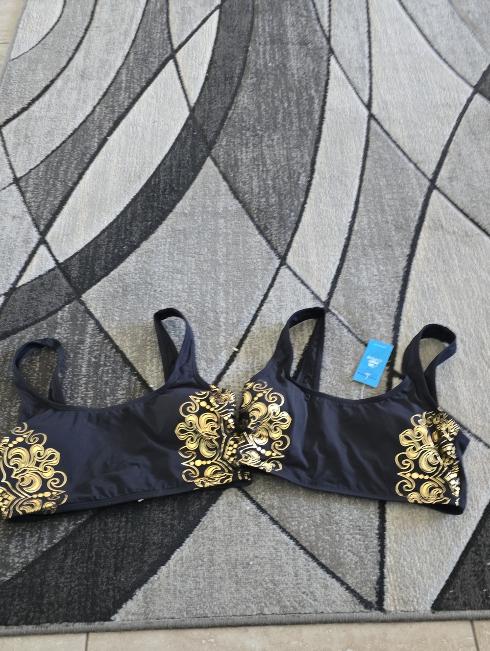 Cupshe Black & Gold Bikini Top Nwt